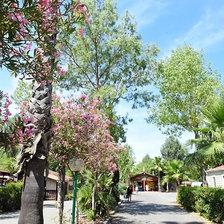 Camping Les Salisses - Maeva Vias Exterior foto